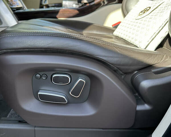 Чорний Ленд Ровер Рендж Ровер, об'ємом двигуна 3 л та пробігом 119 тис. км за 40000 $, фото 18 на Automoto.ua