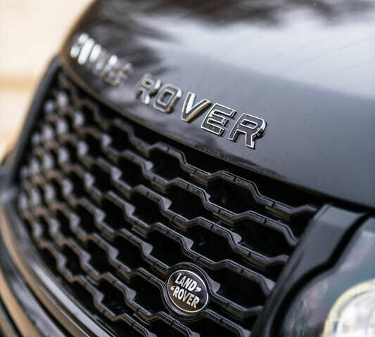 Черный Ленд Ровер Рендж Ровер, объемом двигателя 5 л и пробегом 129 тыс. км за 50000 $, фото 2 на Automoto.ua