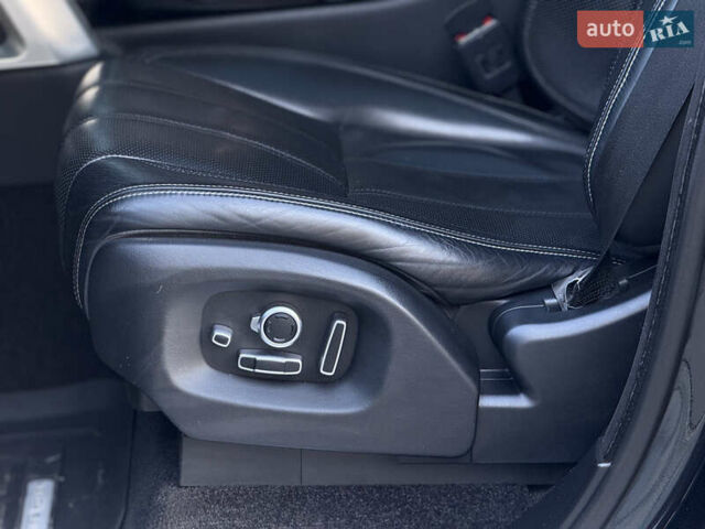 Черный Ленд Ровер Рендж Ровер, объемом двигателя 4.4 л и пробегом 193 тыс. км за 35900 $, фото 45 на Automoto.ua