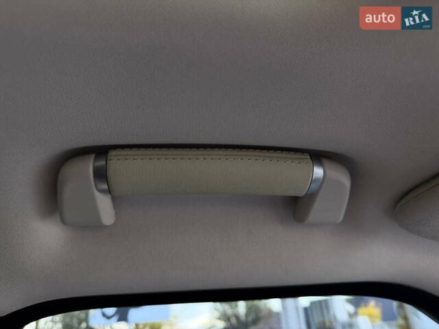 Чорний Ленд Ровер Рендж Ровер, об'ємом двигуна 3 л та пробігом 225 тис. км за 44000 $, фото 40 на Automoto.ua