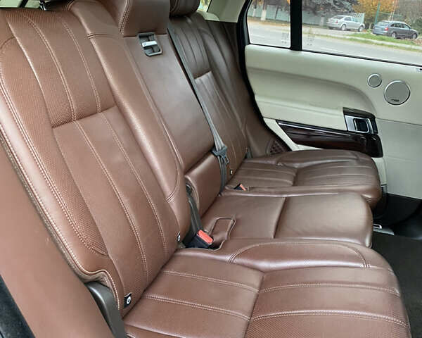 Чорний Ленд Ровер Рендж Ровер, об'ємом двигуна 4.4 л та пробігом 130 тис. км за 50000 $, фото 36 на Automoto.ua