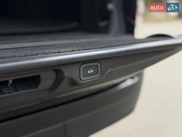 Черный Ленд Ровер Рендж Ровер, объемом двигателя 3 л и пробегом 179 тыс. км за 34900 $, фото 138 на Automoto.ua