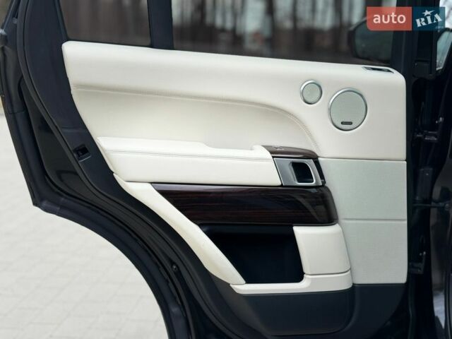 Черный Ленд Ровер Рендж Ровер, объемом двигателя 3 л и пробегом 179 тыс. км за 34900 $, фото 73 на Automoto.ua