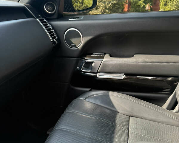 Чорний Ленд Ровер Рендж Ровер, об'ємом двигуна 3 л та пробігом 248 тис. км за 25900 $, фото 54 на Automoto.ua