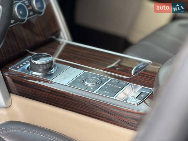 Чорний Ленд Ровер Рендж Ровер, об'ємом двигуна 3 л та пробігом 215 тис. км за 39999 $, фото 37 на Automoto.ua