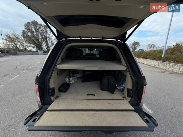 Чорний Ленд Ровер Рендж Ровер, об'ємом двигуна 3 л та пробігом 215 тис. км за 39999 $, фото 17 на Automoto.ua