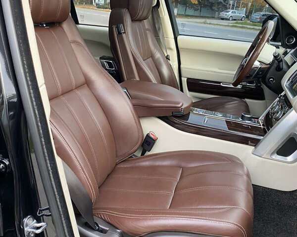 Чорний Ленд Ровер Рендж Ровер, об'ємом двигуна 4.4 л та пробігом 130 тис. км за 50000 $, фото 26 на Automoto.ua