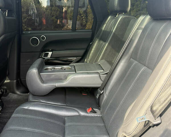 Чорний Ленд Ровер Рендж Ровер, об'ємом двигуна 3 л та пробігом 248 тис. км за 25900 $, фото 31 на Automoto.ua