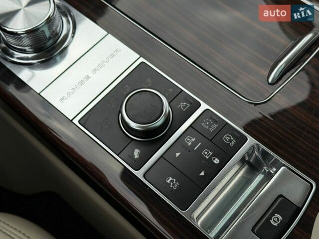 Черный Ленд Ровер Рендж Ровер, объемом двигателя 3 л и пробегом 179 тыс. км за 34900 $, фото 121 на Automoto.ua