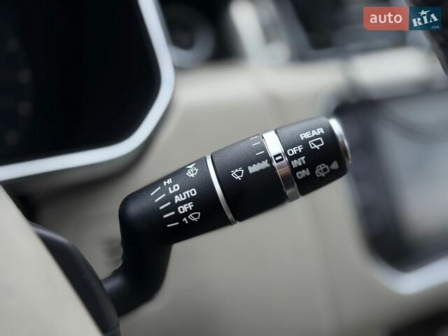 Черный Ленд Ровер Рендж Ровер, объемом двигателя 3 л и пробегом 179 тыс. км за 34900 $, фото 112 на Automoto.ua