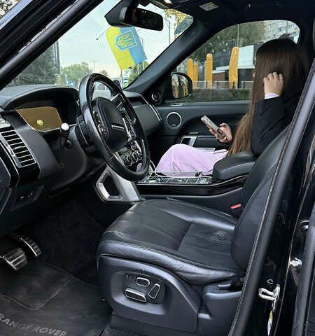 Чорний Ленд Ровер Рендж Ровер, об'ємом двигуна 4.37 л та пробігом 230 тис. км за 40000 $, фото 4 на Automoto.ua