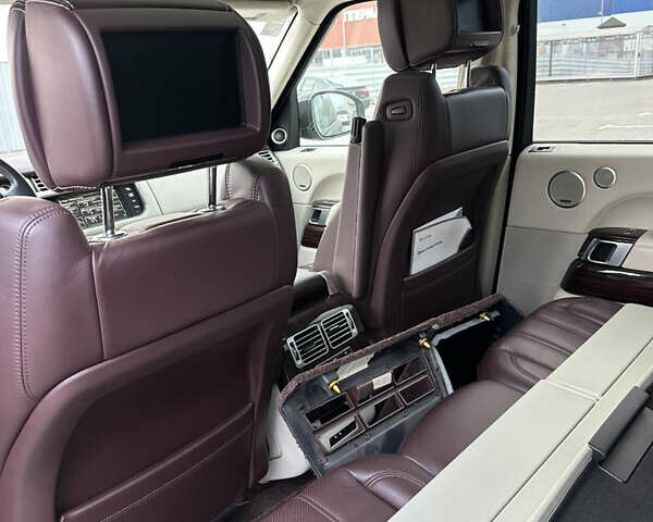 Черный Ленд Ровер Рендж Ровер, объемом двигателя 4.37 л и пробегом 214 тыс. км за 32000 $, фото 13 на Automoto.ua