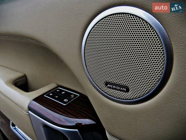 Чорний Ленд Ровер Рендж Ровер, об'ємом двигуна 3 л та пробігом 124 тис. км за 35000 $, фото 7 на Automoto.ua