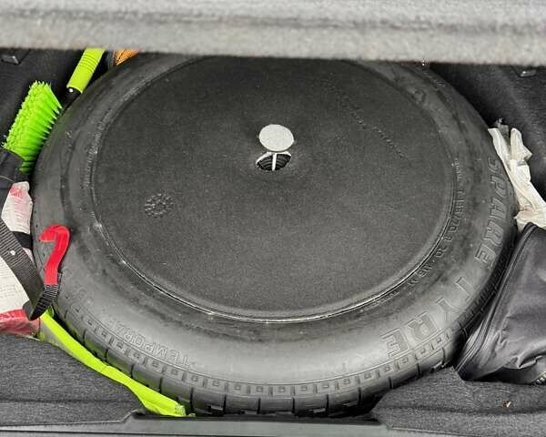 Чорний Ленд Ровер Рендж Ровер, об'ємом двигуна 4.37 л та пробігом 140 тис. км за 43900 $, фото 16 на Automoto.ua