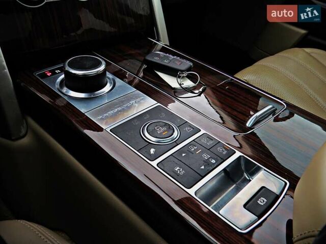 Чорний Ленд Ровер Рендж Ровер, об'ємом двигуна 3 л та пробігом 124 тис. км за 35000 $, фото 14 на Automoto.ua