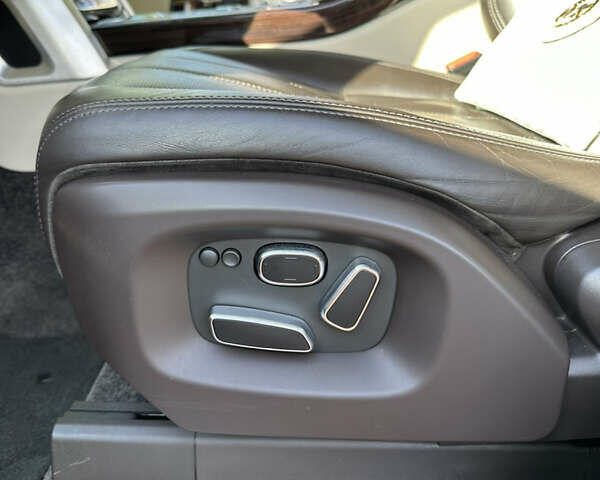 Чорний Ленд Ровер Рендж Ровер, об'ємом двигуна 3 л та пробігом 119 тис. км за 40000 $, фото 17 на Automoto.ua