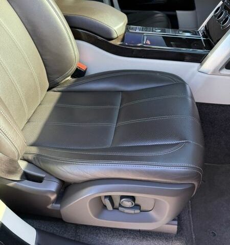 Черный Ленд Ровер Рендж Ровер, объемом двигателя 4.37 л и пробегом 205 тыс. км за 34999 $, фото 19 на Automoto.ua