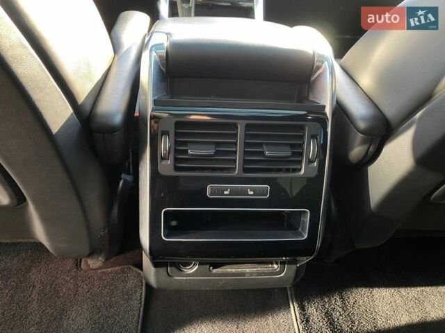 Чорний Ленд Ровер Рендж Ровер, об'ємом двигуна 5 л та пробігом 152 тис. км за 27900 $, фото 23 на Automoto.ua