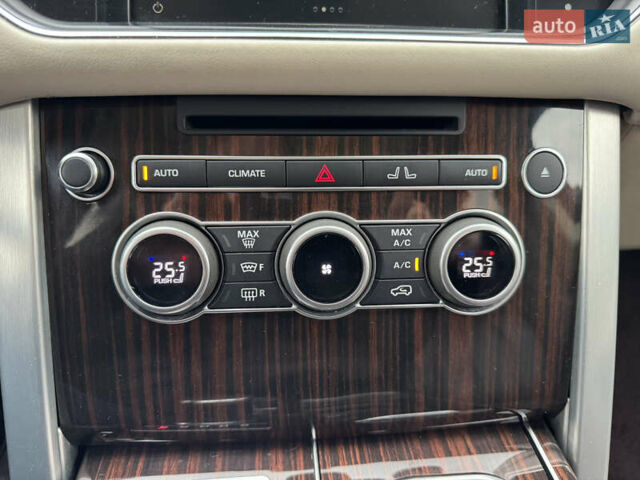 Черный Ленд Ровер Рендж Ровер, объемом двигателя 4.37 л и пробегом 188 тыс. км за 43000 $, фото 42 на Automoto.ua