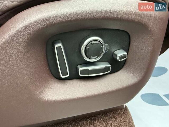 Чорний Ленд Ровер Рендж Ровер, об'ємом двигуна 5 л та пробігом 162 тис. км за 39999 $, фото 32 на Automoto.ua