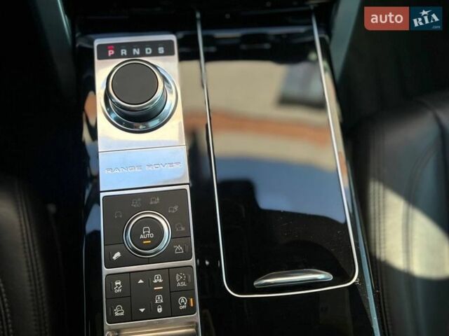 Чорний Ленд Ровер Рендж Ровер, об'ємом двигуна 2.99 л та пробігом 145 тис. км за 35500 $, фото 42 на Automoto.ua