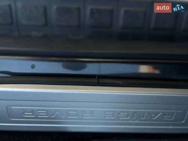 Чорний Ленд Ровер Рендж Ровер, об'ємом двигуна 2.99 л та пробігом 145 тис. км за 35500 $, фото 48 на Automoto.ua