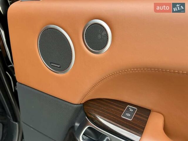 Чорний Ленд Ровер Рендж Ровер, об'ємом двигуна 4.37 л та пробігом 199 тис. км за 44900 $, фото 48 на Automoto.ua