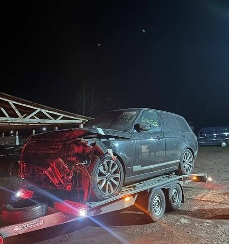 Чорний Ленд Ровер Рендж Ровер, об'ємом двигуна 3 л та пробігом 179 тис. км за 17500 $, фото 1 на Automoto.ua