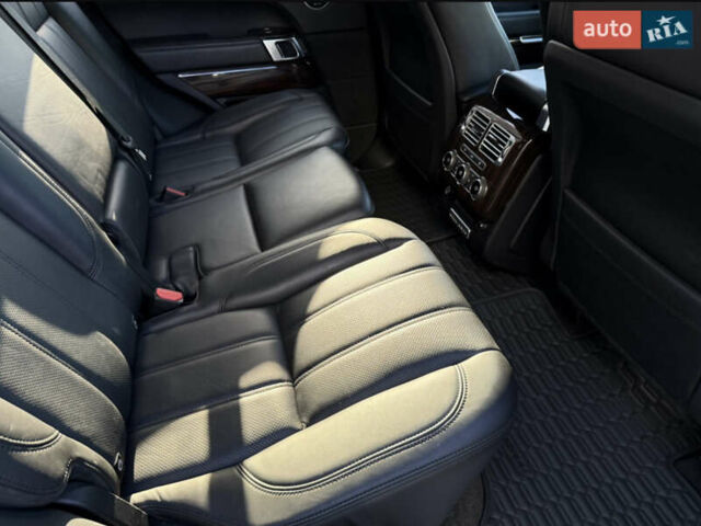 Чорний Ленд Ровер Рендж Ровер, об'ємом двигуна 5 л та пробігом 79 тис. км за 45000 $, фото 22 на Automoto.ua