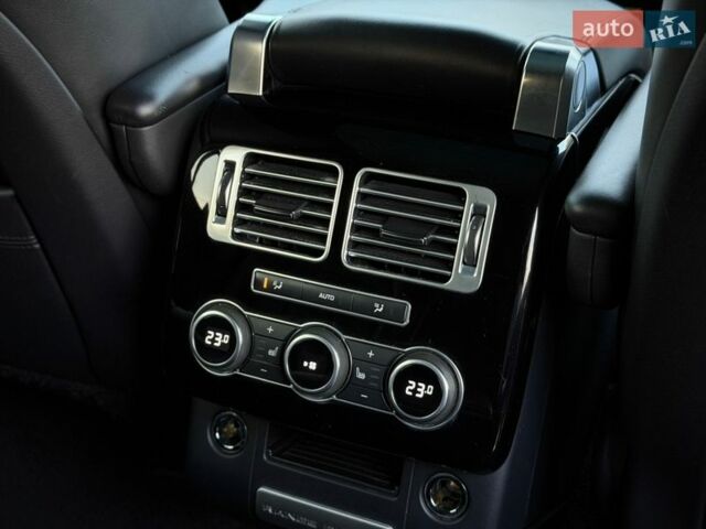 Черный Ленд Ровер Рендж Ровер, объемом двигателя 2.99 л и пробегом 240 тыс. км за 28500 $, фото 73 на Automoto.ua