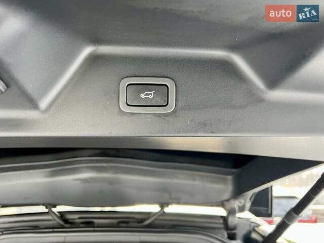 Чорний Ленд Ровер Рендж Ровер, об'ємом двигуна 4.37 л та пробігом 199 тис. км за 44900 $, фото 42 на Automoto.ua