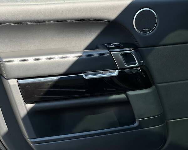 Черный Ленд Ровер Рендж Ровер, объемом двигателя 2.99 л и пробегом 145 тыс. км за 35500 $, фото 20 на Automoto.ua