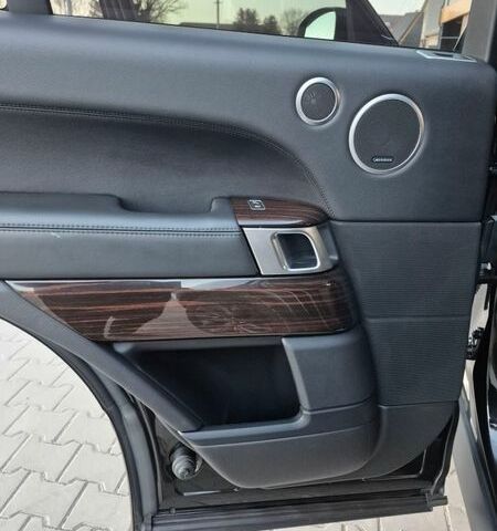 Чорний Ленд Ровер Рендж Ровер, об'ємом двигуна 3 л та пробігом 180 тис. км за 29999 $, фото 24 на Automoto.ua