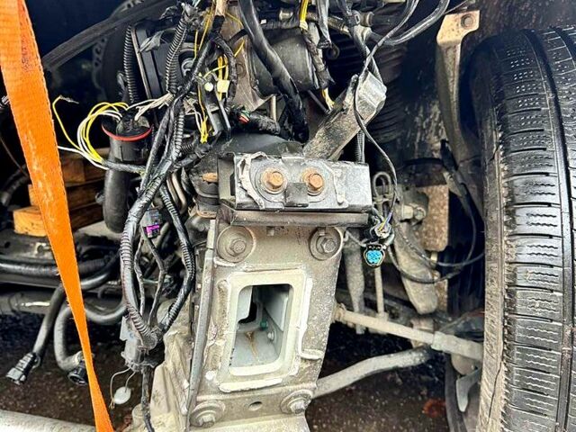 Чорний Ленд Ровер Рендж Ровер, об'ємом двигуна 3 л та пробігом 179 тис. км за 17500 $, фото 3 на Automoto.ua