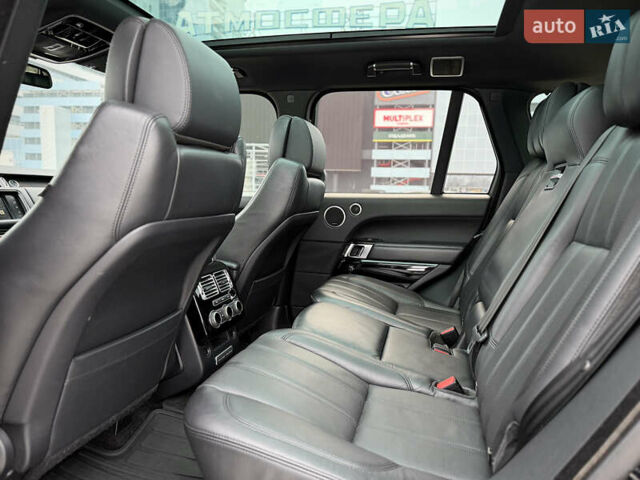 Черный Ленд Ровер Рендж Ровер, объемом двигателя 2.99 л и пробегом 240 тыс. км за 31800 $, фото 63 на Automoto.ua