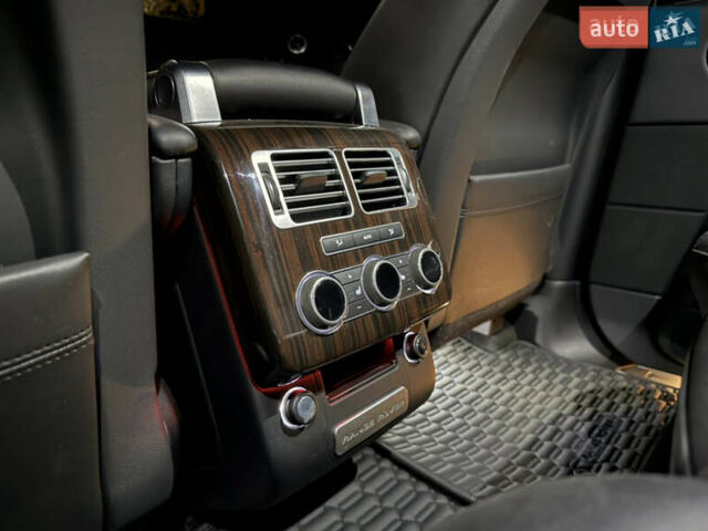 Чорний Ленд Ровер Рендж Ровер, об'ємом двигуна 5 л та пробігом 79 тис. км за 45000 $, фото 19 на Automoto.ua