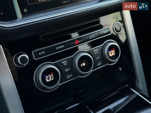 Черный Ленд Ровер Рендж Ровер, объемом двигателя 2.99 л и пробегом 240 тыс. км за 28500 $, фото 83 на Automoto.ua