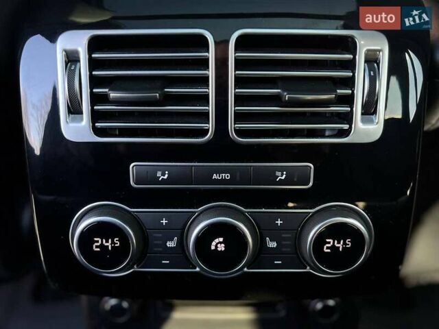 Чорний Ленд Ровер Рендж Ровер, об'ємом двигуна 2.99 л та пробігом 145 тис. км за 35500 $, фото 56 на Automoto.ua