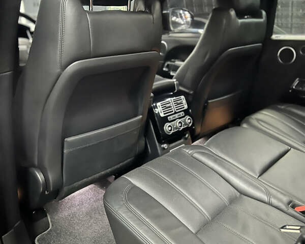 Чорний Ленд Ровер Рендж Ровер, об'ємом двигуна 5 л та пробігом 96 тис. км за 52000 $, фото 19 на Automoto.ua