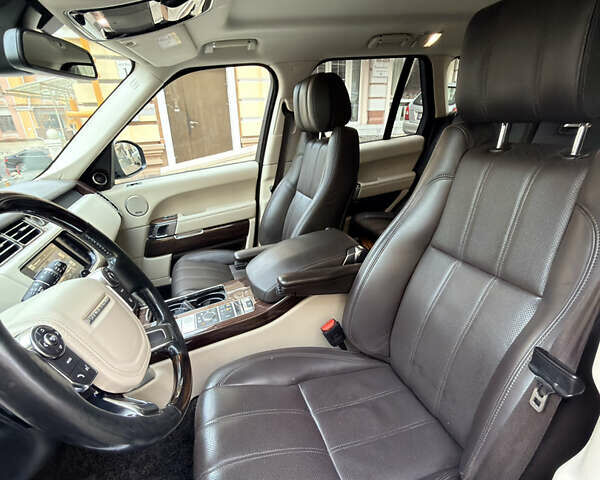 Чорний Ленд Ровер Рендж Ровер, об'ємом двигуна 2.99 л та пробігом 156 тис. км за 41000 $, фото 6 на Automoto.ua