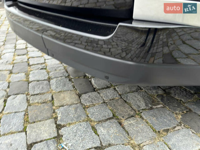 Чорний Ленд Ровер Рендж Ровер, об'ємом двигуна 2.99 л та пробігом 143 тис. км за 39999 $, фото 81 на Automoto.ua