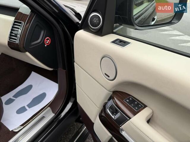 Чорний Ленд Ровер Рендж Ровер, об'ємом двигуна 5 л та пробігом 162 тис. км за 39999 $, фото 27 на Automoto.ua