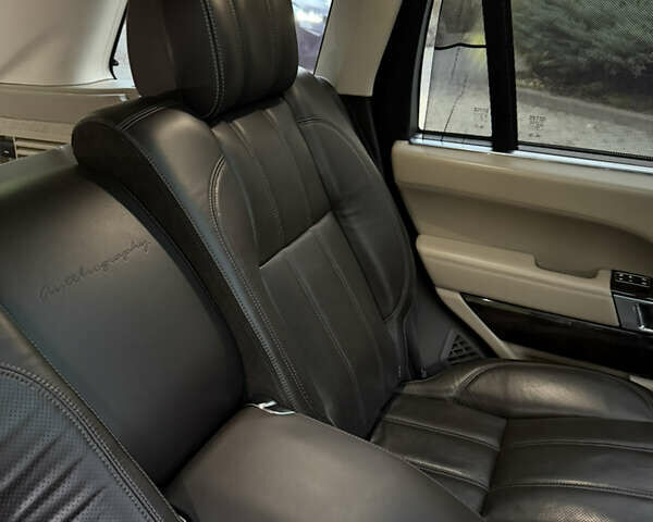 Черный Ленд Ровер Рендж Ровер, объемом двигателя 5 л и пробегом 155 тыс. км за 39900 $, фото 22 на Automoto.ua