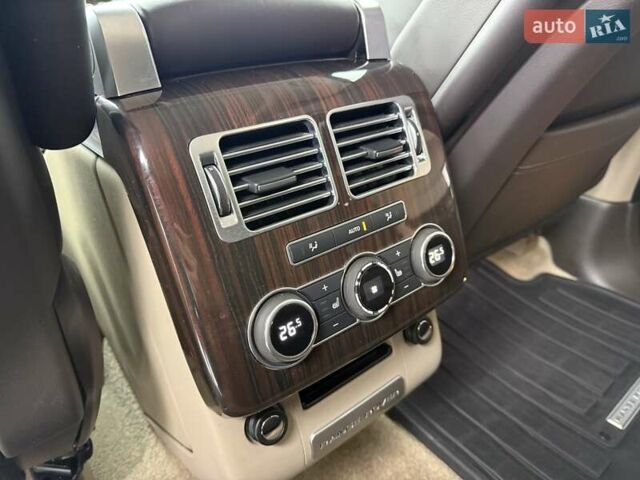 Чорний Ленд Ровер Рендж Ровер, об'ємом двигуна 2.99 л та пробігом 199 тис. км за 31500 $, фото 15 на Automoto.ua