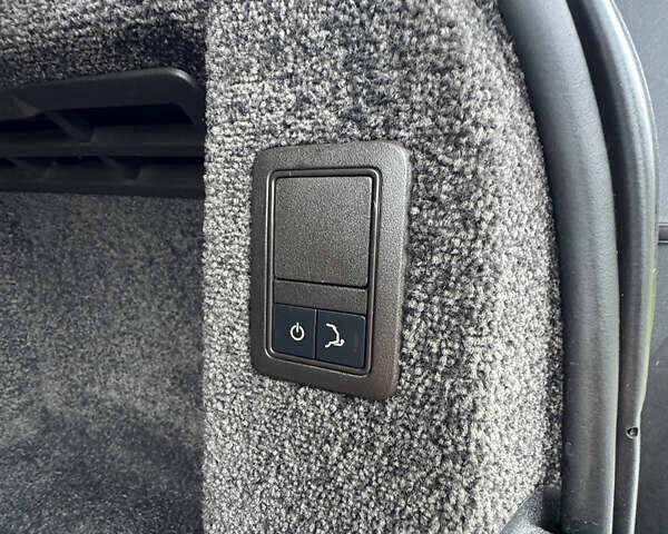 Чорний Ленд Ровер Рендж Ровер, об'ємом двигуна 2.99 л та пробігом 143 тис. км за 39999 $, фото 29 на Automoto.ua