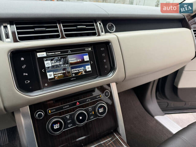 Чорний Ленд Ровер Рендж Ровер, об'ємом двигуна 3 л та пробігом 156 тис. км за 38900 $, фото 26 на Automoto.ua