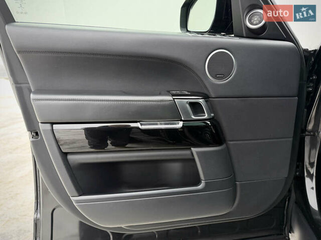 Черный Ленд Ровер Рендж Ровер, объемом двигателя 2.99 л и пробегом 240 тыс. км за 31800 $, фото 40 на Automoto.ua