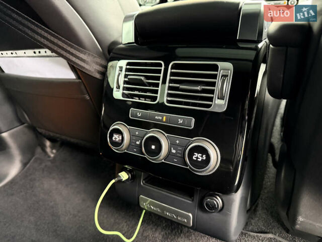 Черный Ленд Ровер Рендж Ровер, объемом двигателя 3 л и пробегом 210 тыс. км за 35800 $, фото 33 на Automoto.ua