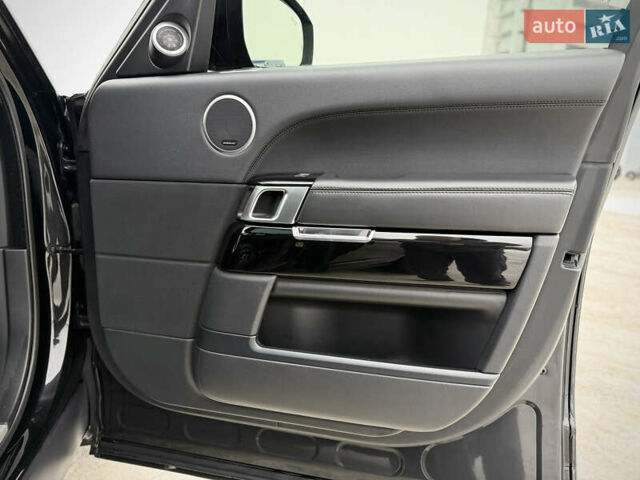 Черный Ленд Ровер Рендж Ровер, объемом двигателя 2.99 л и пробегом 240 тыс. км за 31800 $, фото 52 на Automoto.ua