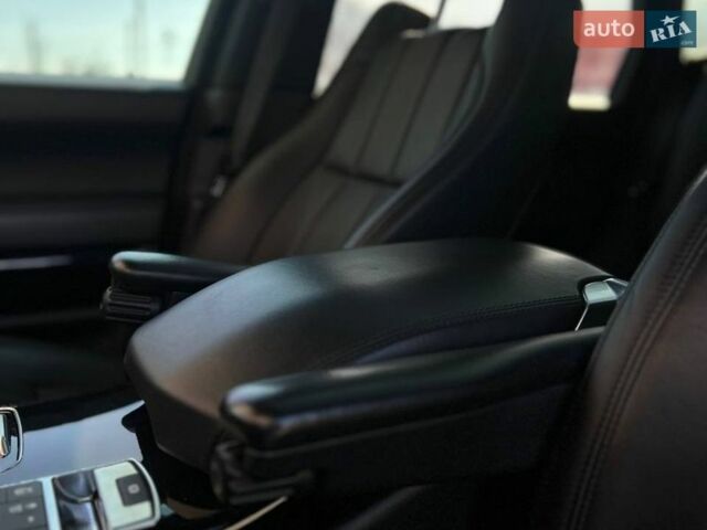 Чорний Ленд Ровер Рендж Ровер, об'ємом двигуна 2.99 л та пробігом 145 тис. км за 35500 $, фото 50 на Automoto.ua